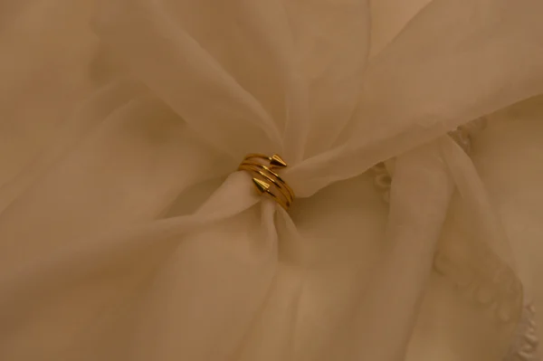 3 Lines - Arrow Ring 1