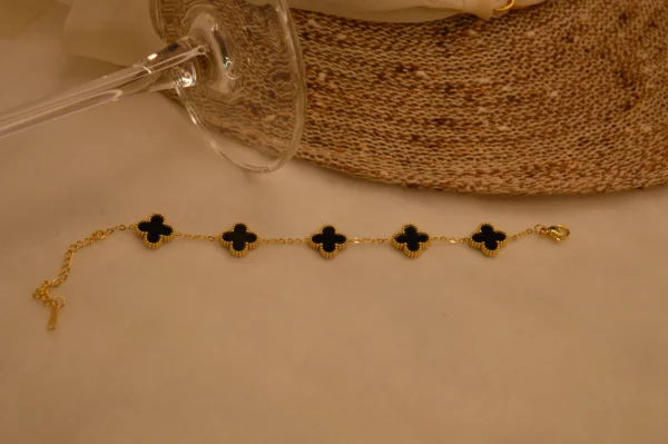Black Clover Chain
