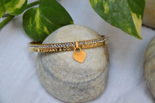 Dainty Drop Bracelet