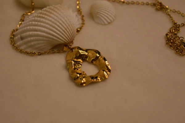 Hammered Meteor Necklace 1