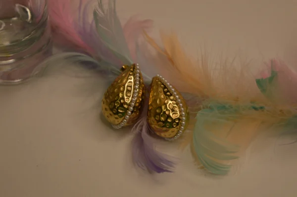 Luxe Teardrops 1 earrings