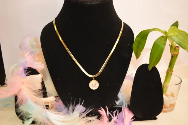 Snake Chain with stud circle