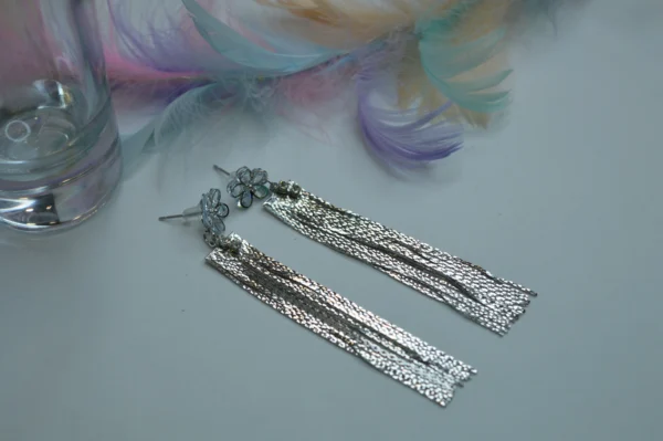 Tassle Elegance